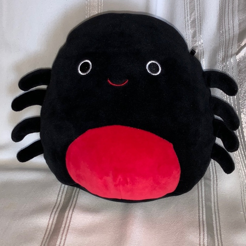 Squishmallows Bella The Spider Halloween Squad Black Red 8”